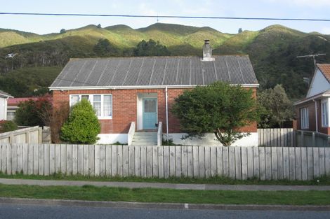 Photo of property in 95a Wilkie Crescent, Naenae, Lower Hutt, 5011