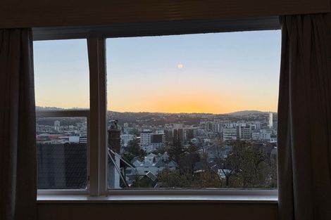 Photo of property in 5/28-28b Austin Street, Mount Victoria, Wellington, 6011