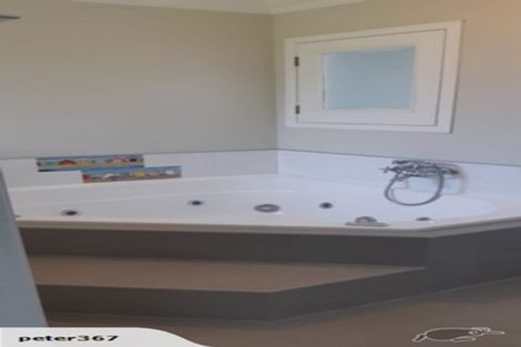 Photo of property in 2/46 Lyons Avenue, Murrays Bay, Auckland, 0630