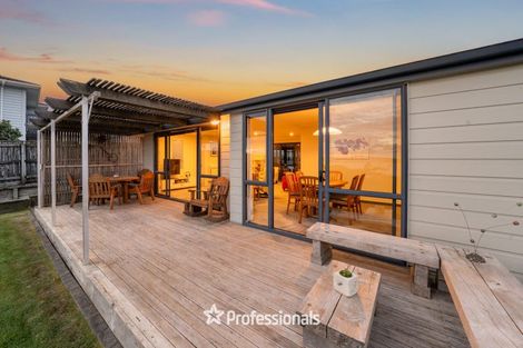 Photo of property in 9 Lemonwood Grove, Maungaraki, Lower Hutt, 5010