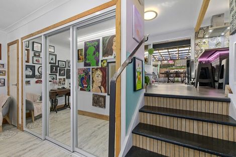 Photo of property in 27 Edelweiss Grove, Timberlea, Upper Hutt, 5018