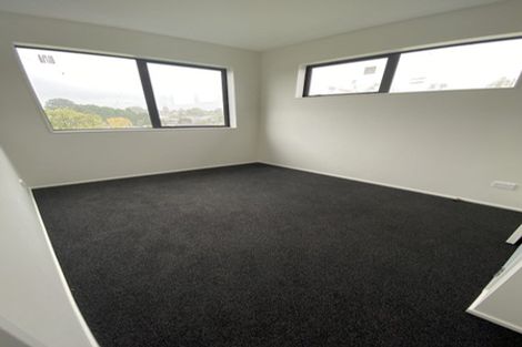 Photo of property in 22e Tui Crescent, Manurewa, Auckland, 2102