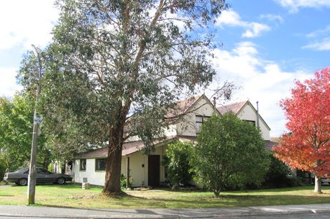 Photo of property in 5a Tapestry Grove, Silverstream, Upper Hutt, 5019