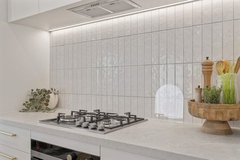 Photo of property in 9/2 Wilton Street, Westown, New Plymouth, 4310