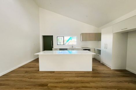 Photo of property in 16 Martin Street, Palmerston North, 4414