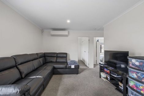 Photo of property in 1/72 Alabaster Drive, Papatoetoe, Auckland, 2025