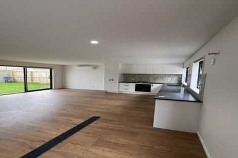 Photo of property in 38 Greenhill Crescent, Pakuranga, Auckland, 2010