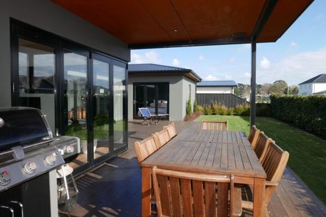 Photo of property in 1 Rostrevor Place, Mairehau, Christchurch, 8052
