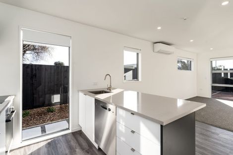 Photo of property in 9/51 Hills Road, Edgeware, Christchurch, 8013
