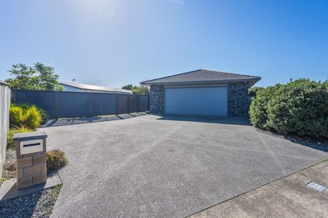 Photo of property in 12 Christow Court, Paraparaumu, 5032
