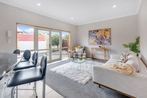 Photo of property in 1/16 Hattaway Avenue, Bucklands Beach, Auckland, 2012