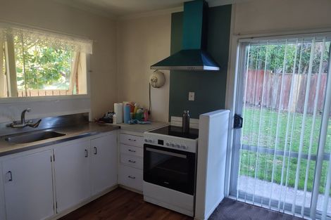 Photo of property in 2/218 Pakuranga Road, Pakuranga Heights, Auckland, 2010