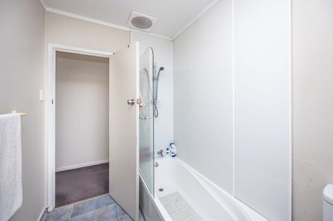 Photo of property in 14a Cliff View Drive, Green Bay, Auckland, 0604