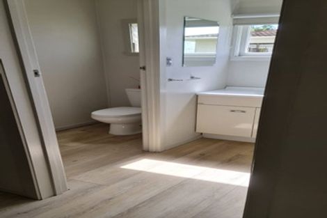 Photo of property in 143 Ocean View Road, Hillcrest, Auckland, 0627