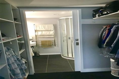 Photo of property in 2u4 Grafton Road, Roseneath, Wellington, 6011
