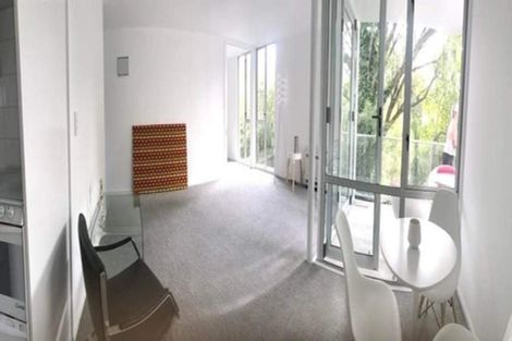 Photo of property in 2/15 Peterborough Street, Christchurch Central, Christchurch, 8013