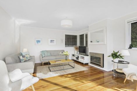 Photo of property in 33 Newport Terrace, Seatoun, Wellington, 6022