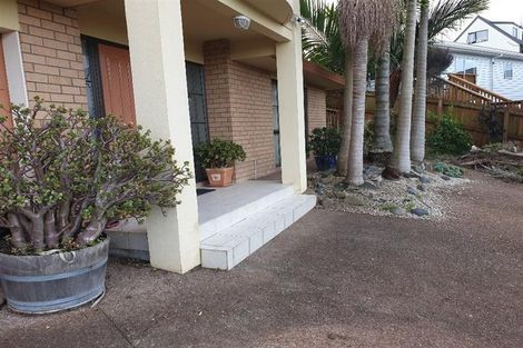 Photo of property in 14 San Domingo Rise, Henderson, Auckland, 0612