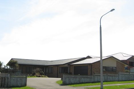 Photo of property in 33 Karamea Street, Whalers Gate, New Plymouth, 4310