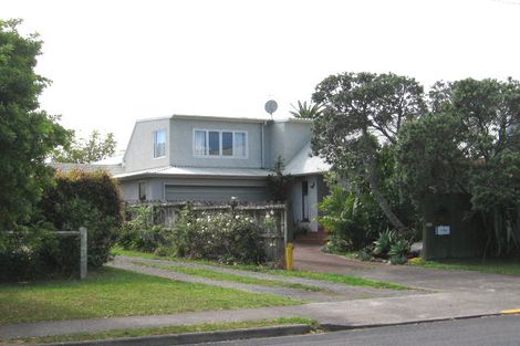 Photo of property in 2/68 Norwood Road, Bayswater, Auckland, 0622