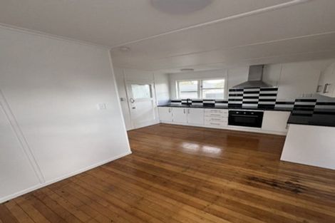 Photo of property in 447 Massey Road, Mangere East, Auckland, 2024