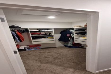 Photo of property in 19 Kaimai Avenue, Massey, Auckland, 0614