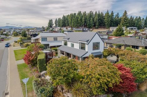 Photo of property in 47 Kings Drive, Wanaka, 9305