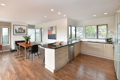 Photo of property in 22 Wentwood Place, Torbay, Auckland, 0630