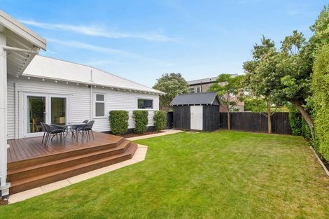 Photo of property in 2 Celia Street, Redcliffs, Christchurch, 8081