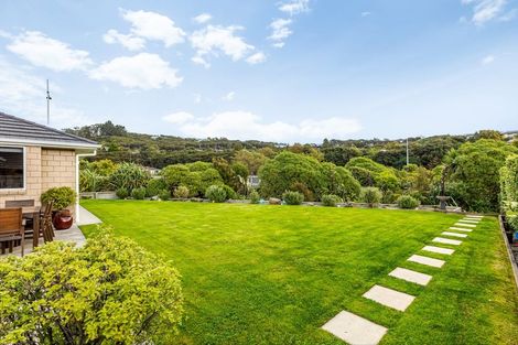 Photo of property in 21 Resolution Drive, Whitby, Porirua, 5024