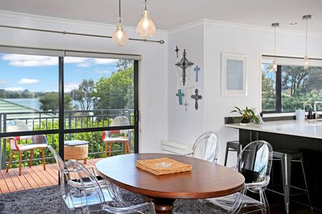 Photo of property in 114f Sandspit Road, Waiuku, 2123