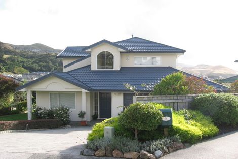 Photo of property in 3 Ridley Green, Churton Park, Wellington, 6037