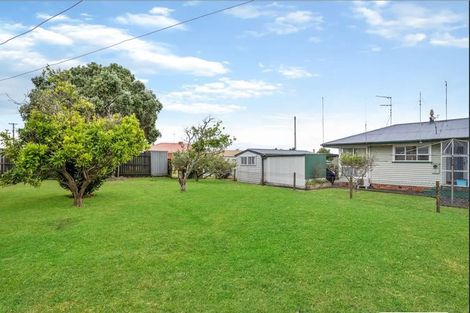 Photo of property in 16 Hooks Road, Manurewa, Auckland, 2102
