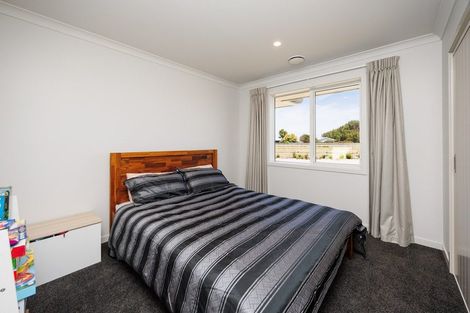 Photo of property in 985 Parewanui Road, Parewanui, Bulls, 4894
