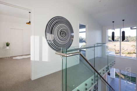 Photo of property in 10 Tauwaka Crescent, Riverhead, 0820