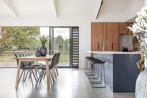 Photo of property in 35 Mike Smith Drive, Cambridge, 3434