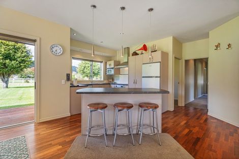 Photo of property in 294 Albert Street, Coromandel, 3506