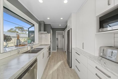 Photo of property in 172 Orangi Kaupapa Road, Northland, Wellington, 6012