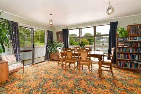 Photo of property in 49 Makiri Street, Helensville, 0800