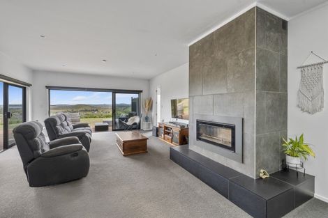 Photo of property in 49 Seafield Road, Eskdale, Napier, 4182