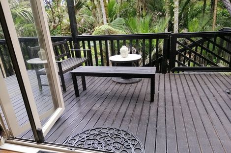 Photo of property in 10-12 Glenesk Road, Piha, New Lynn, 0772