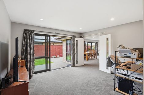 Photo of property in 16 Pallid Green, Rolleston, 7615
