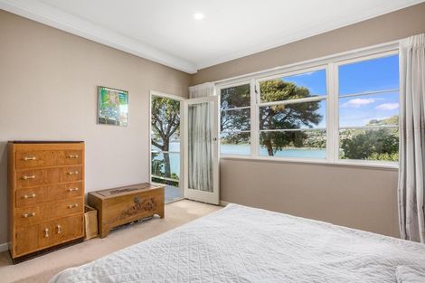 Photo of property in 54 Seaview Road, Paremata, Porirua, 5024