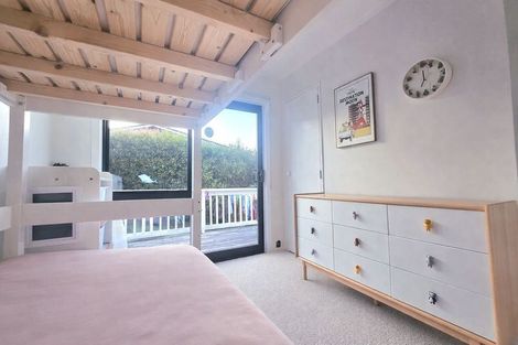 Photo of property in 18 Kahurangi Place, Snells Beach, 0920