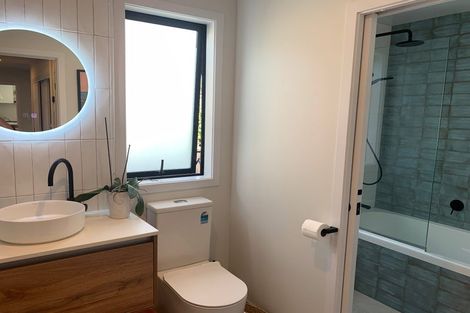 Photo of property in 1 Woodfern Crescent, Titirangi, Auckland, 0604
