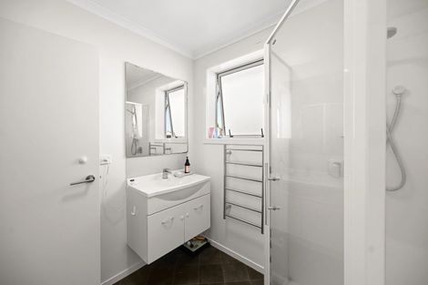 Photo of property in 49 Chiefs Court, Hamilton East, Hamilton, 3216
