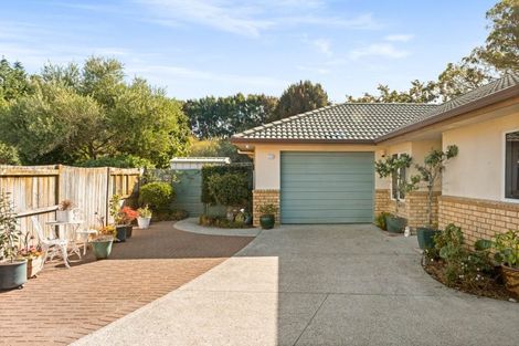 Photo of property in 16 Mcleod Place, Papamoa Beach, Papamoa, 3118