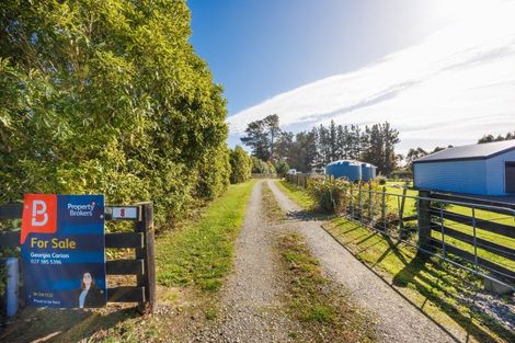 Photo of property in 8 Knorp Street, Halcombe, Feilding, 4779