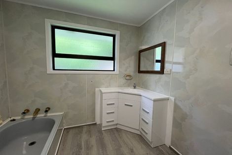 Photo of property in 83 Awanui Street, Merrilands, New Plymouth, 4312