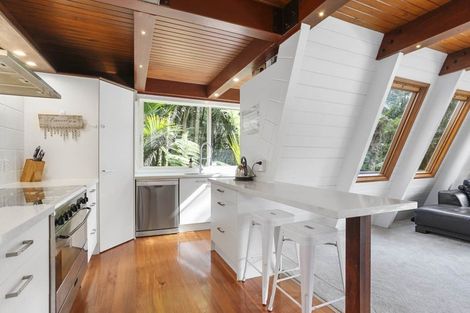 Photo of property in 14 Mahoe Road, Titirangi, Auckland, 0604